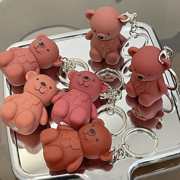 6-piece Cute Bear Keychain Liquid Lipstick Set – Mist Matte Velvet Finish, Moisturizing Lip Stain, Waterproof & Long-lasting Lip Gloss (6 Colors)